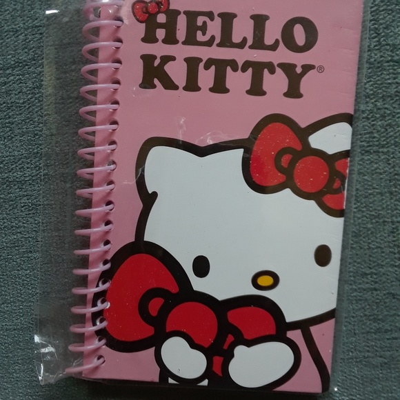Hello Kitty Keychains 2 Cases Stickers Notebook - Picture 4 of 8